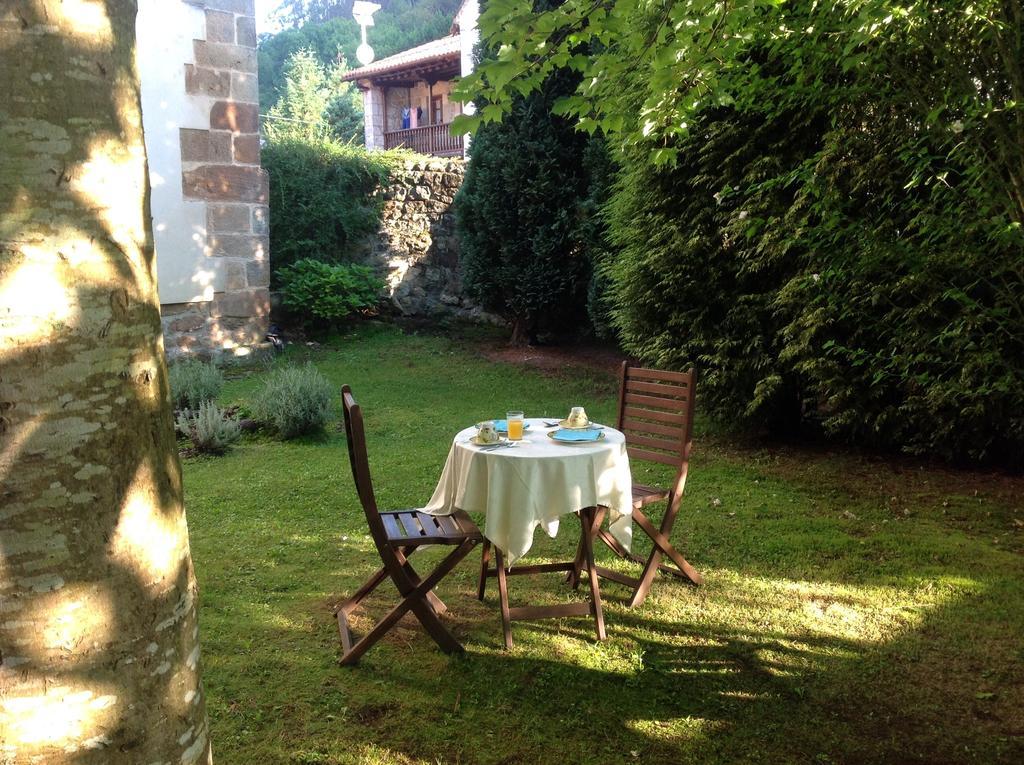 Casona De La Salceda Pensionat Treceño Exteriör bild