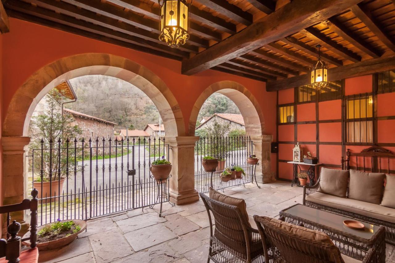 Casona De La Salceda Pensionat Treceño Exteriör bild