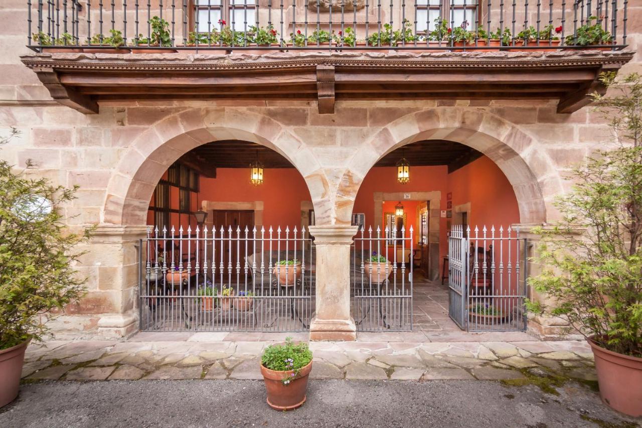 Casona De La Salceda Pensionat Treceño Exteriör bild