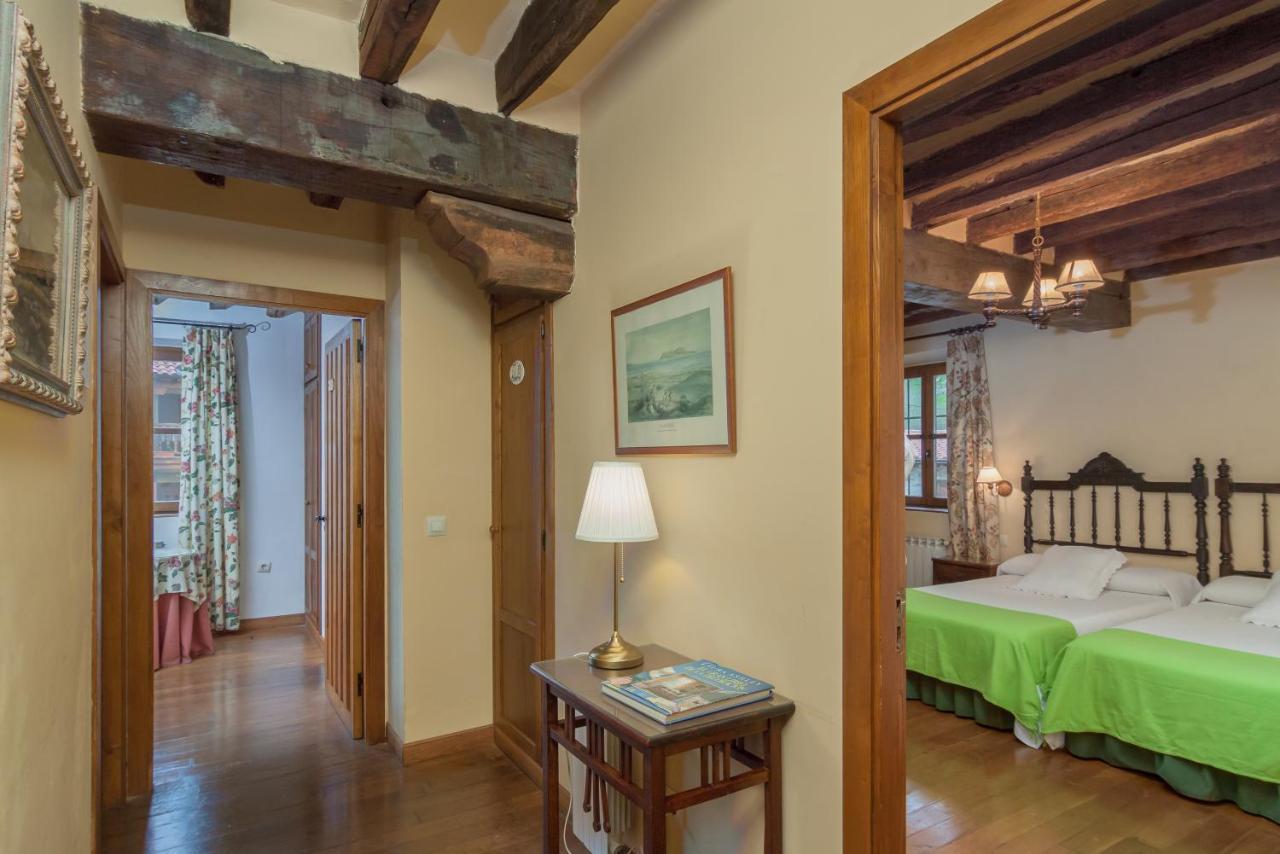 Casona De La Salceda Pensionat Treceño Exteriör bild