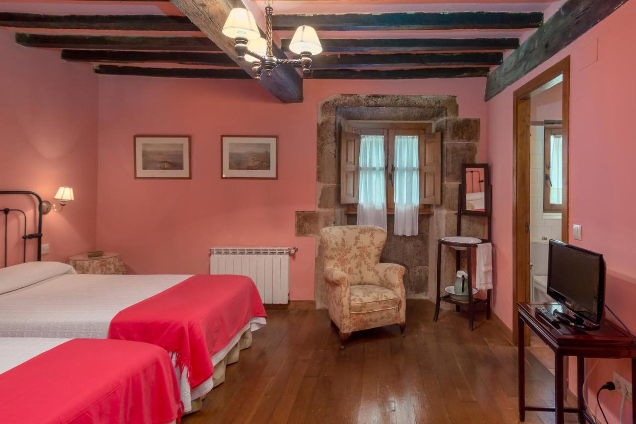 Casona De La Salceda Pensionat Treceño Exteriör bild
