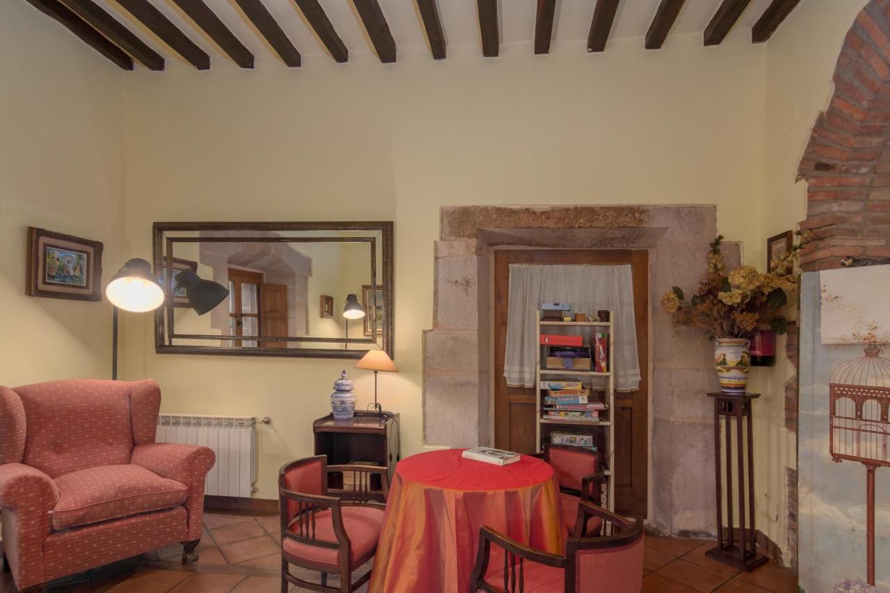 Casona De La Salceda Pensionat Treceño Exteriör bild