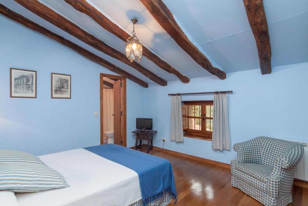 Casona De La Salceda Pensionat Treceño Exteriör bild