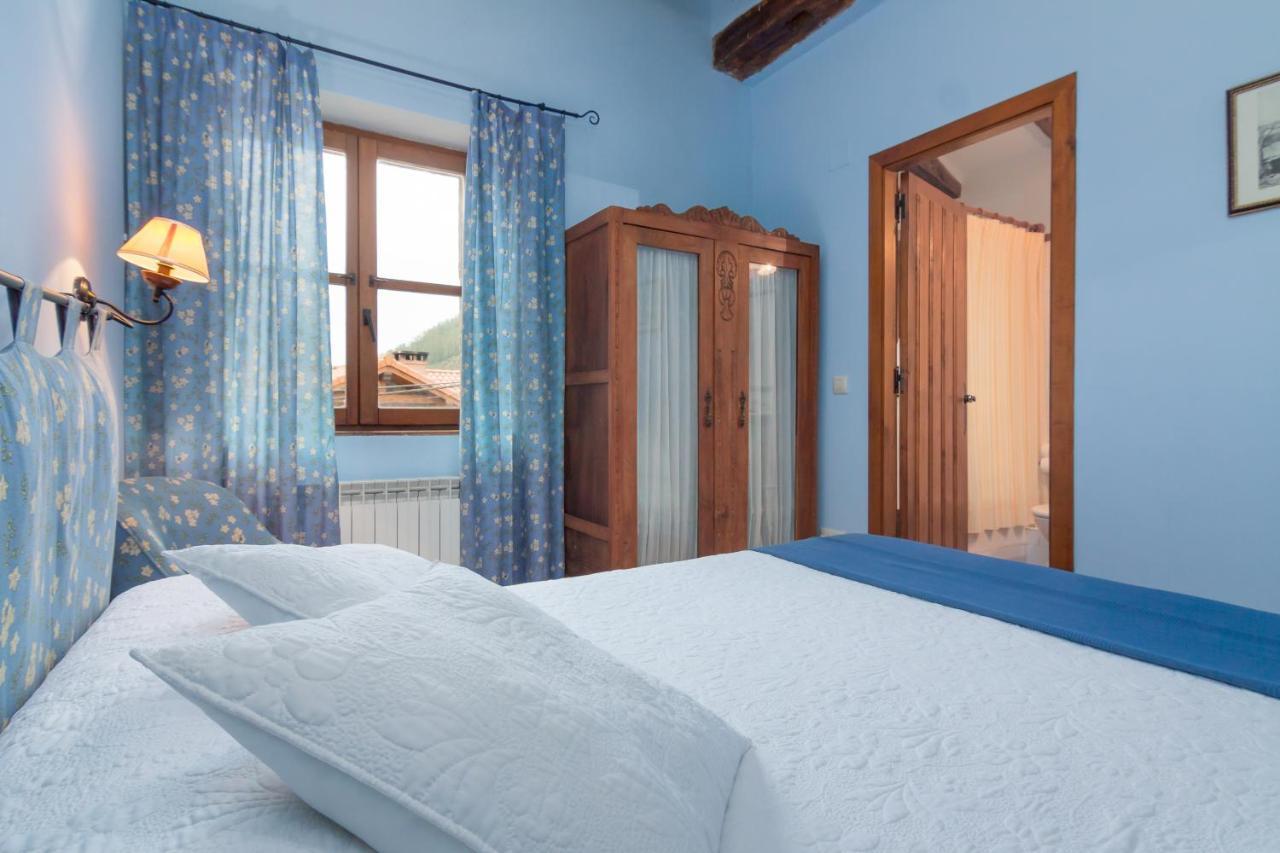 Casona De La Salceda Pensionat Treceño Exteriör bild