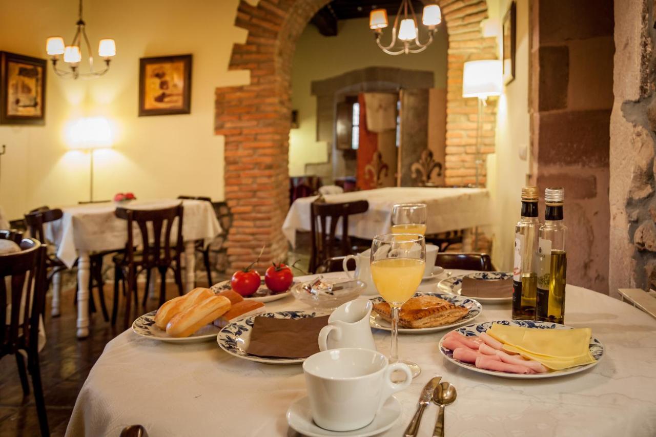 Casona De La Salceda Pensionat Treceño Exteriör bild